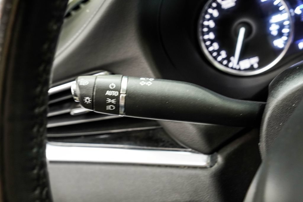 Used 2023 Buick Enclave Avenir w/ Avenir Technology Package AWD/4WD image 43