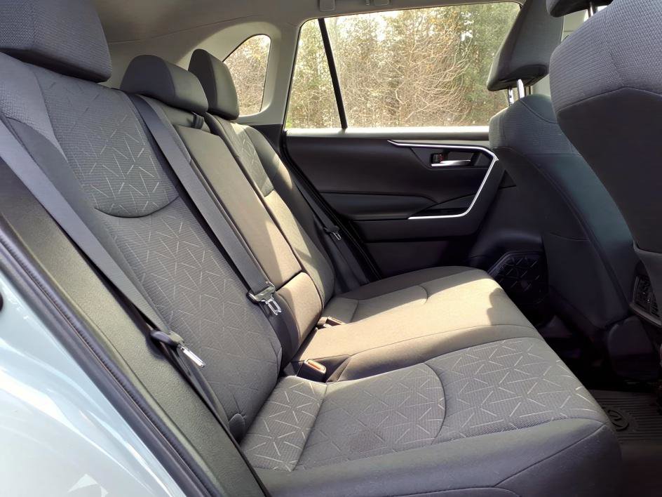 Certified 2022 Toyota RAV4 XLE w/ Convenience Package image 13