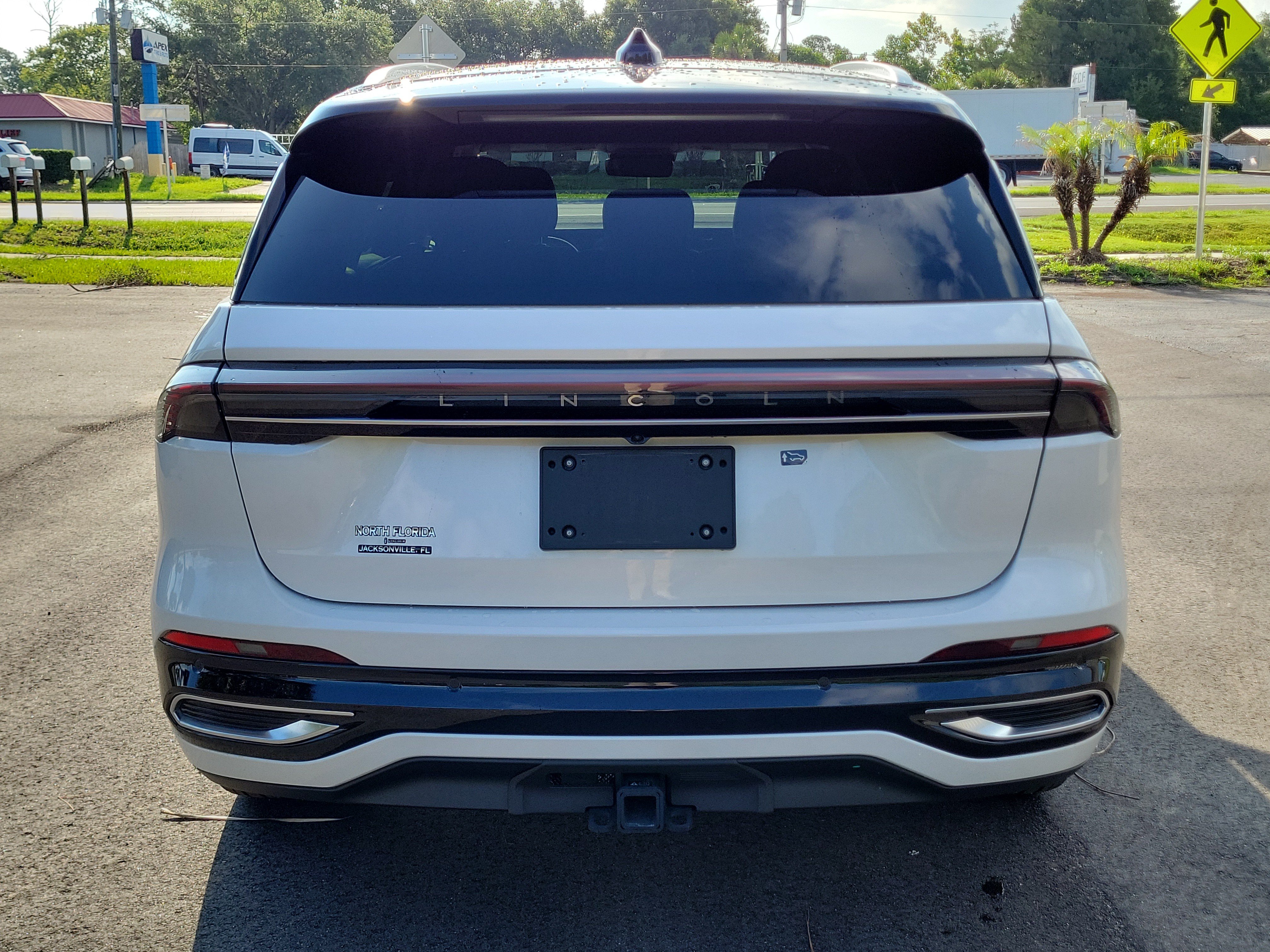 Used 2025 Lincoln Nautilus Reserve AWD/4WD image 5