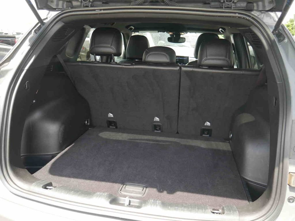 Certified 2024 Jeep Compass Trailhawk AWD/4WD image 9