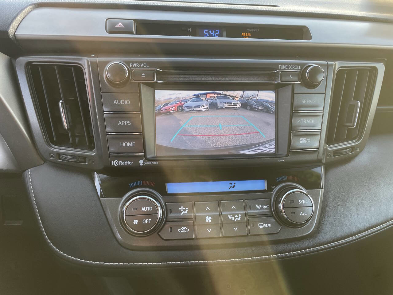 Used 2015 Toyota RAV4 XLE image 28