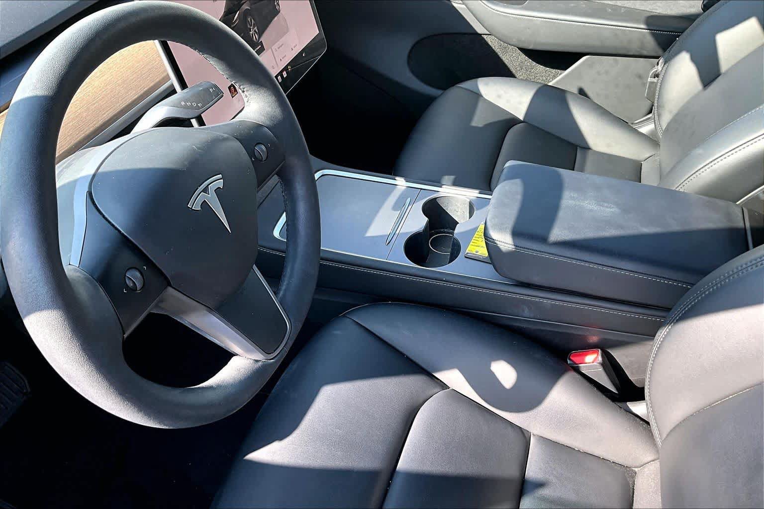 Used 2023 Tesla Model Y AWD image 16