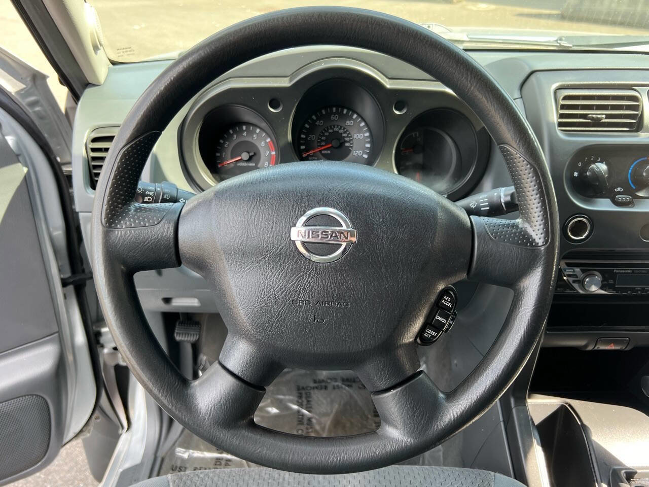 Used 2002 Nissan Xterra XE image 19