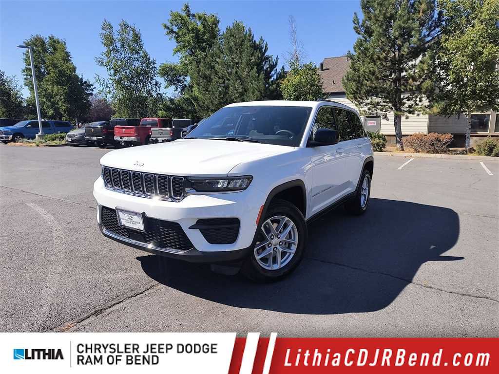 New 2025 Jeep Grand Cherokee Laredo X w/ Luxury Tech Group I