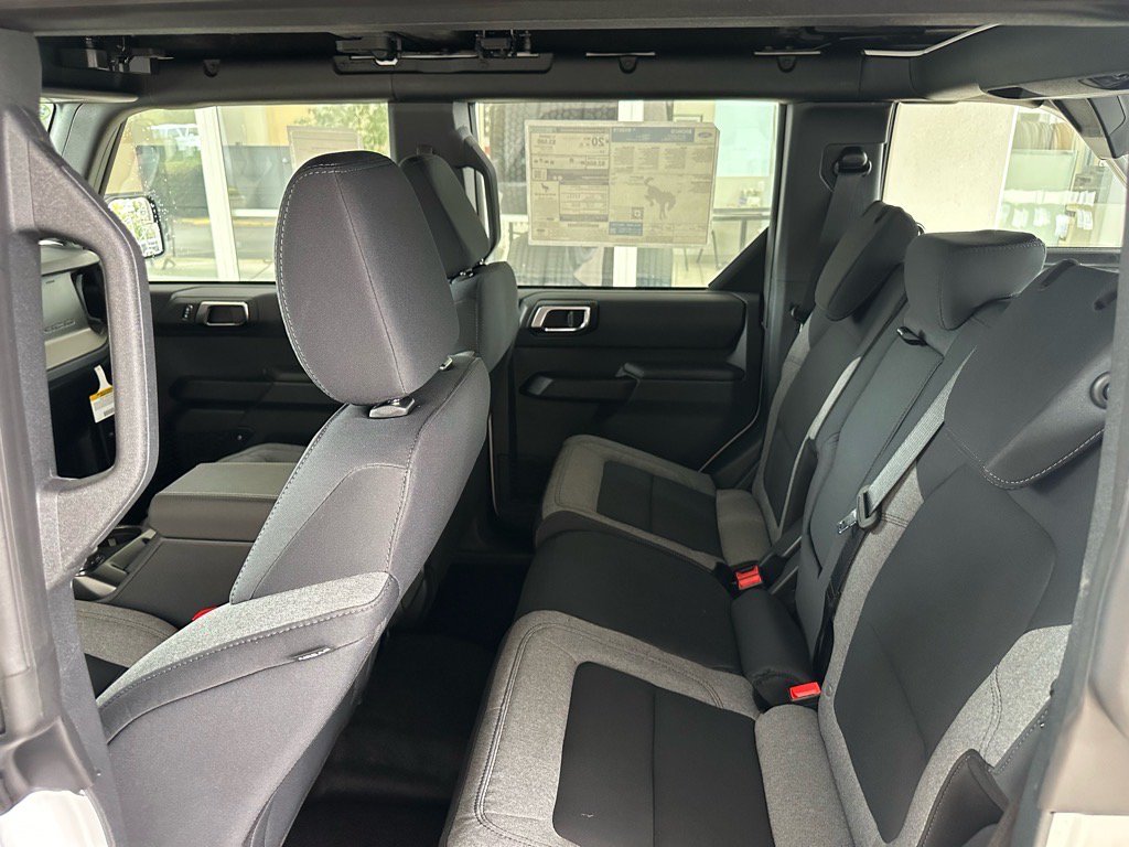 New 2025 Ford Bronco 4-Door AWD/4WD image 22
