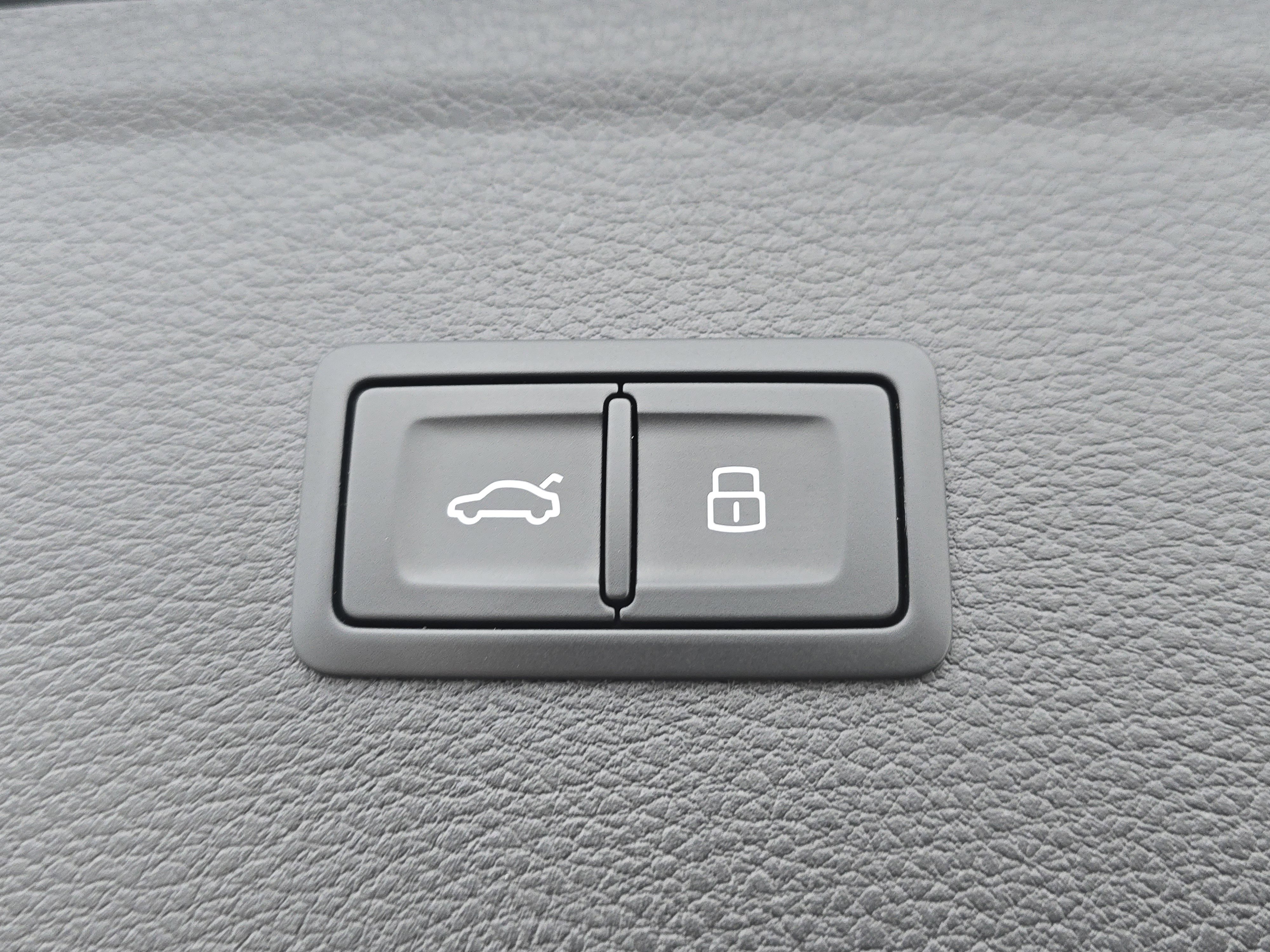 Certified 2024 Audi Q5 2.0T Premium Plus image 18