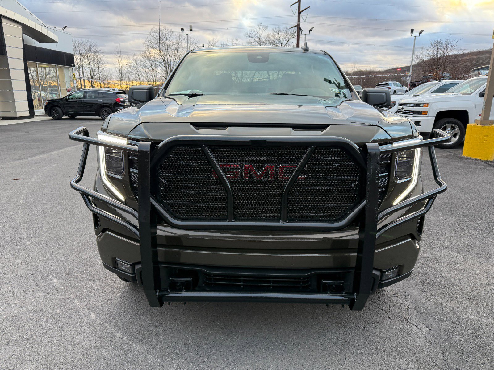 Used 2024 GMC Sierra 1500 Elevation image 8