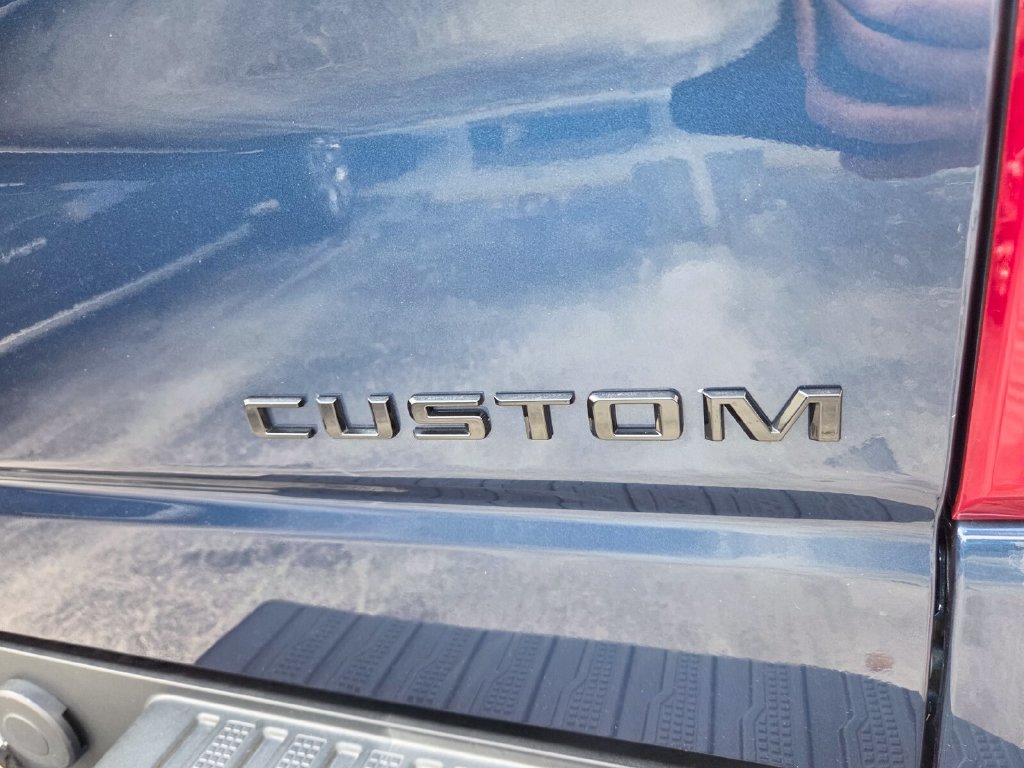 Certified 2023 Chevrolet Silverado 1500 Custom Trail Boss w/ LPO, Dark Essentials Package AWD/4WD image 14