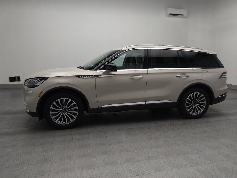 Used 2020 Lincoln Aviator Reserve w/ Equipment Group 201A image 2