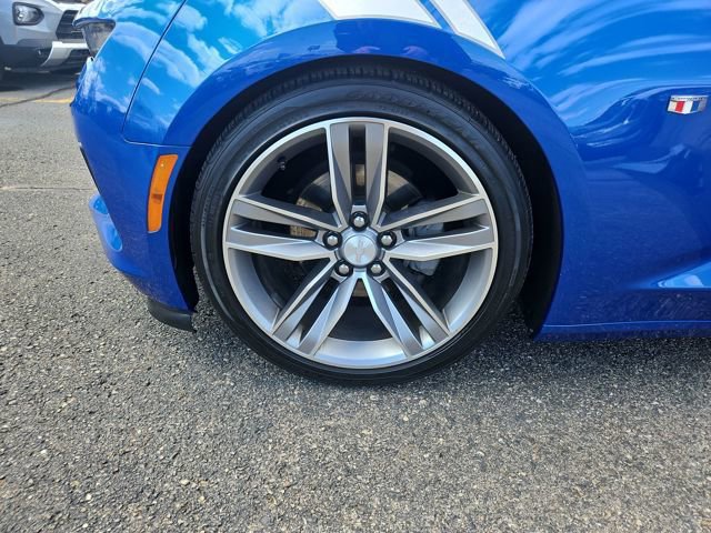 Used 2018 Chevrolet Camaro LT w/ RS Package image 27