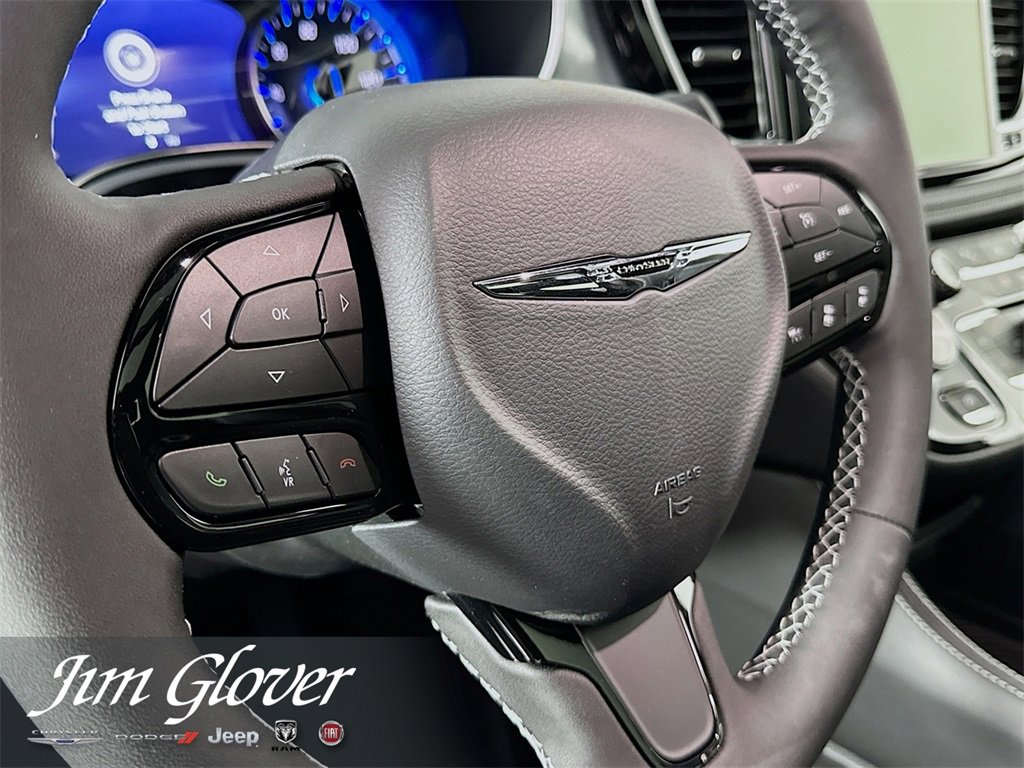 New 2026 Chrysler Pacifica Limited w/ S Appearance Package image 28