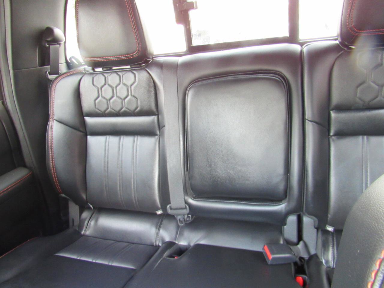 Used 2023 Nissan Frontier PRO-4X w/ Pro-4X Premium Package image 8