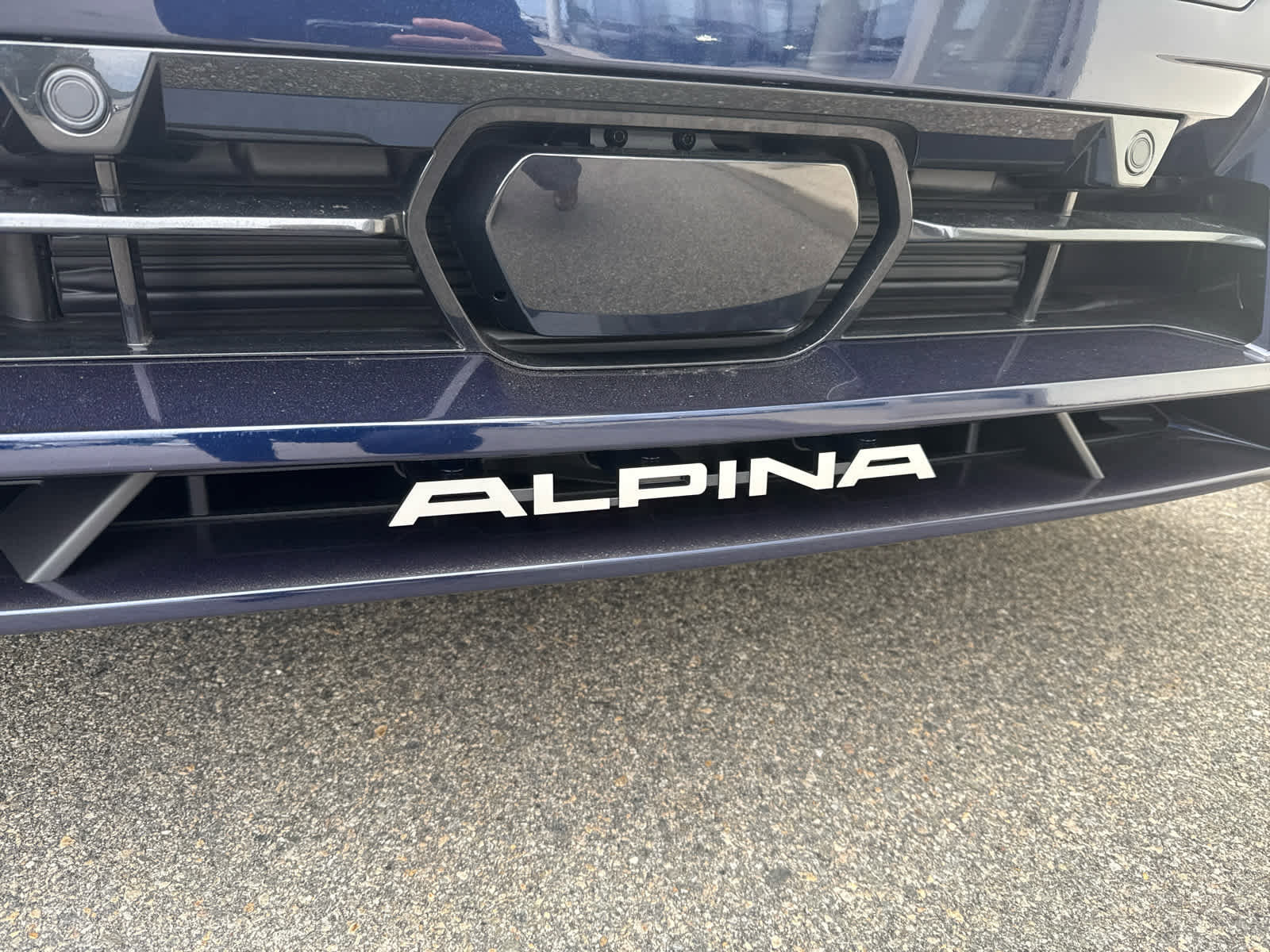New 2026 BMW ALPINA XB7 image 7