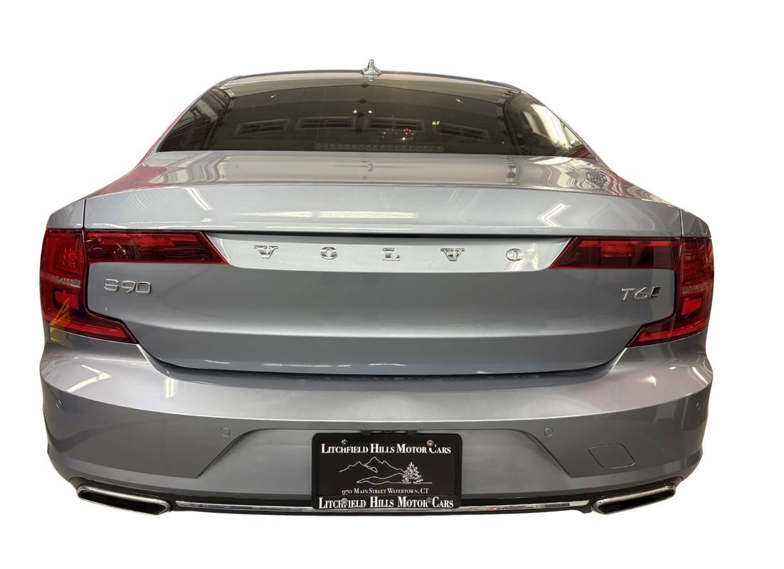 Used 2018 Volvo S90 T6 Momentum w/ Convenience Package image 5