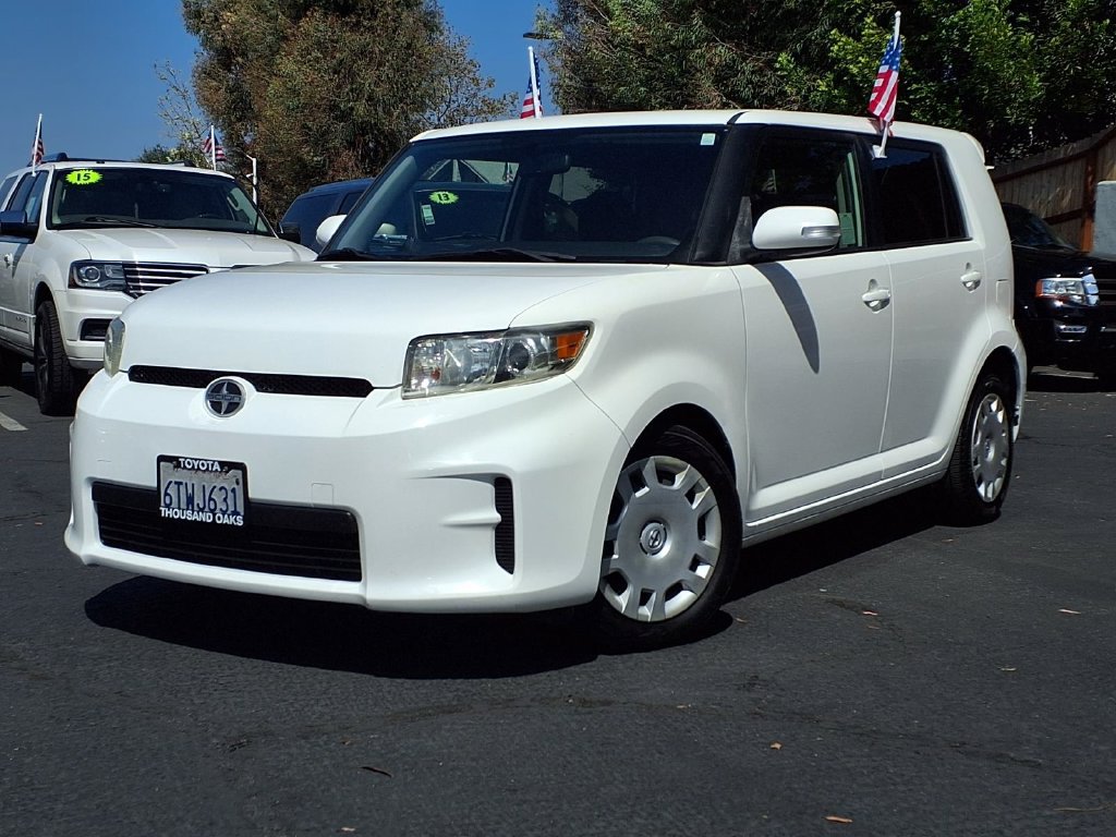 Used 2012 Scion xB FWD image 39