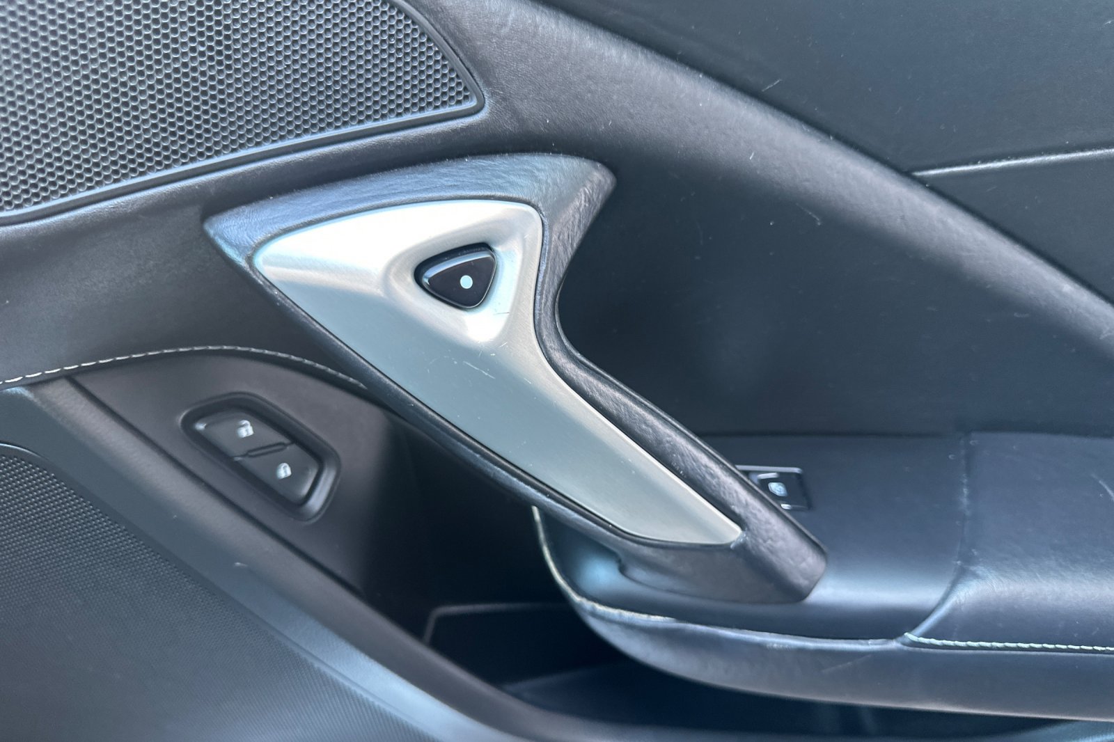 Used 2018 Chevrolet Corvette Grand Sport RWD image 18