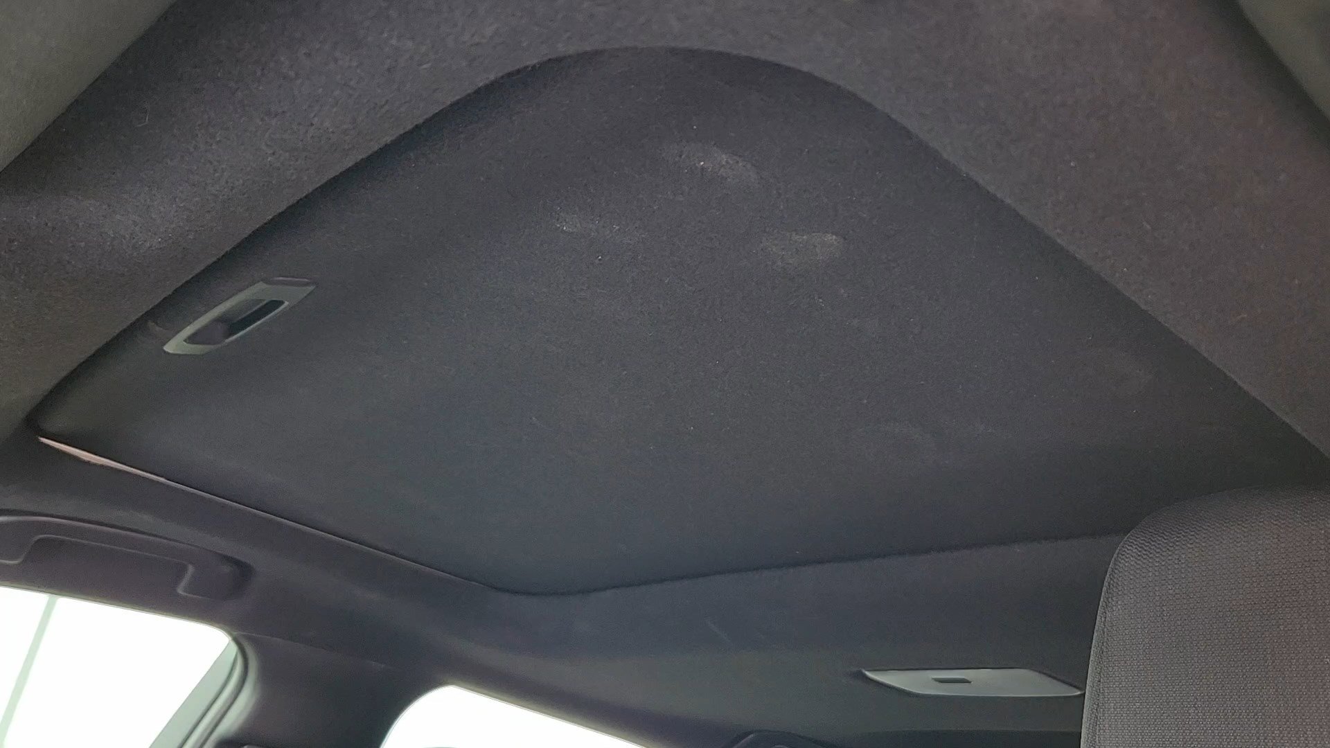 Used 2023 Toyota Corolla SE w/ SE Package image 10