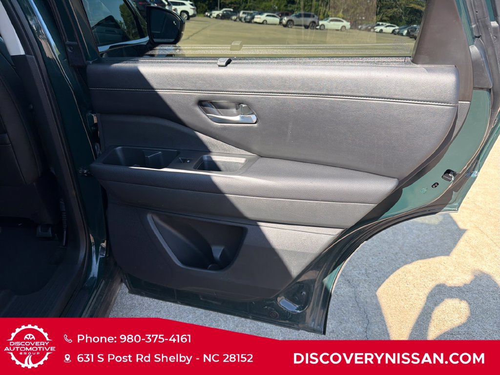 Certified 2025 Nissan Pathfinder SL AWD/4WD image 34