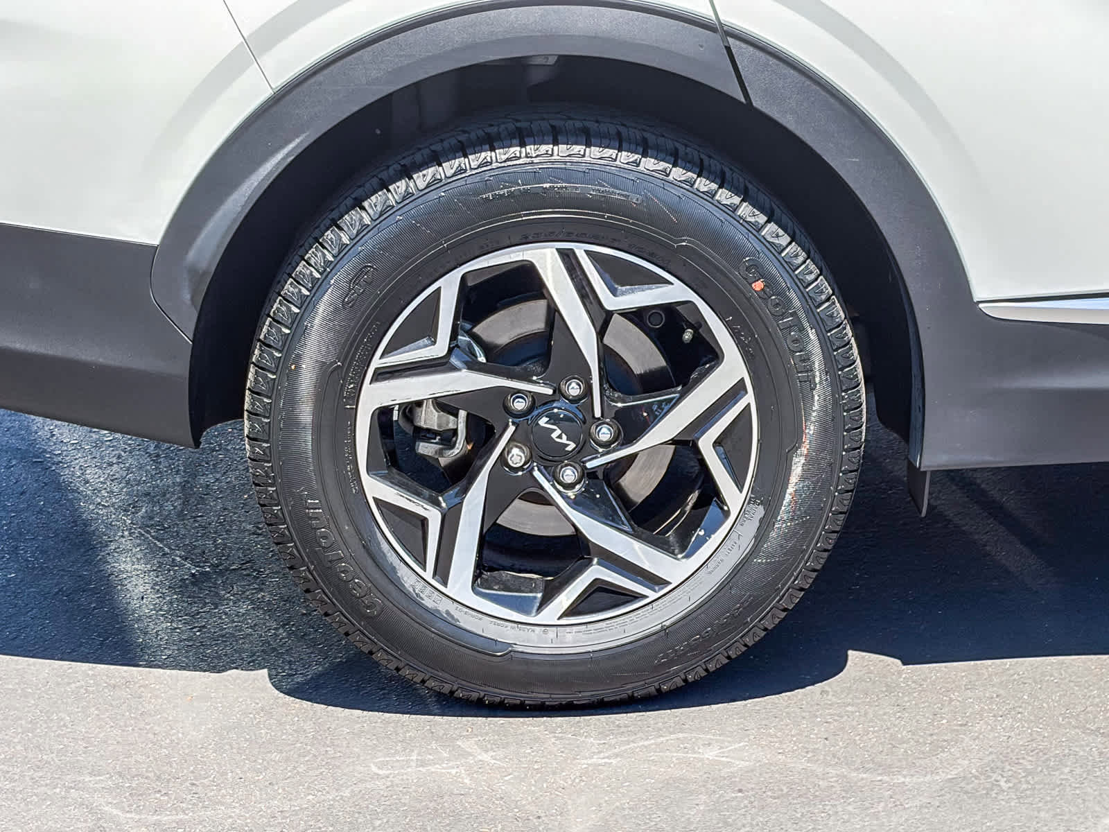 Used 2024 Kia Sportage LX AWD/4WD image 10