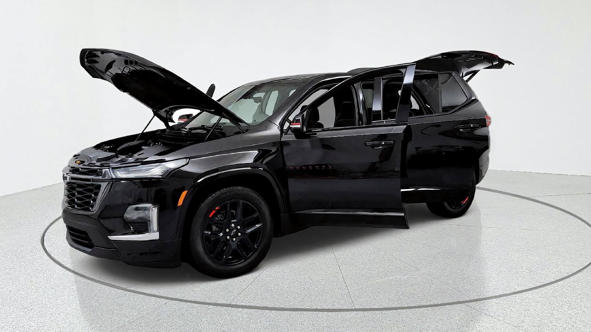Certified 2023 Chevrolet Traverse Premier w/ Redline Edition FWD image 9
