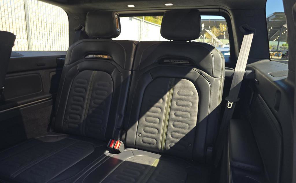 Used 2024 Rivian R1S Adventure image 14