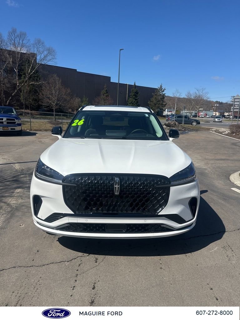 New 2026 Lincoln Aviator AWD image 2