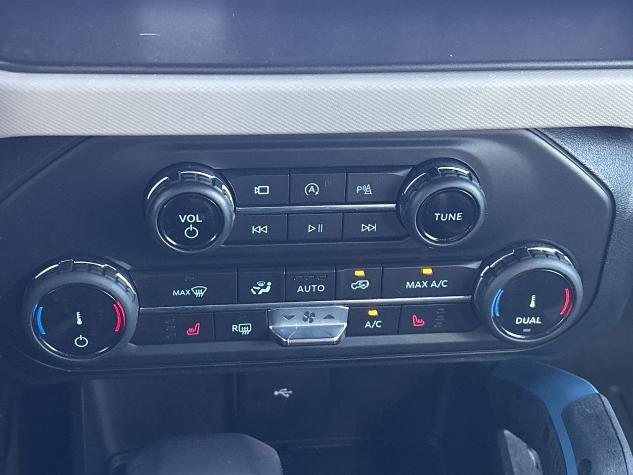 Certified 2022 Ford Bronco Wildtrak image 23