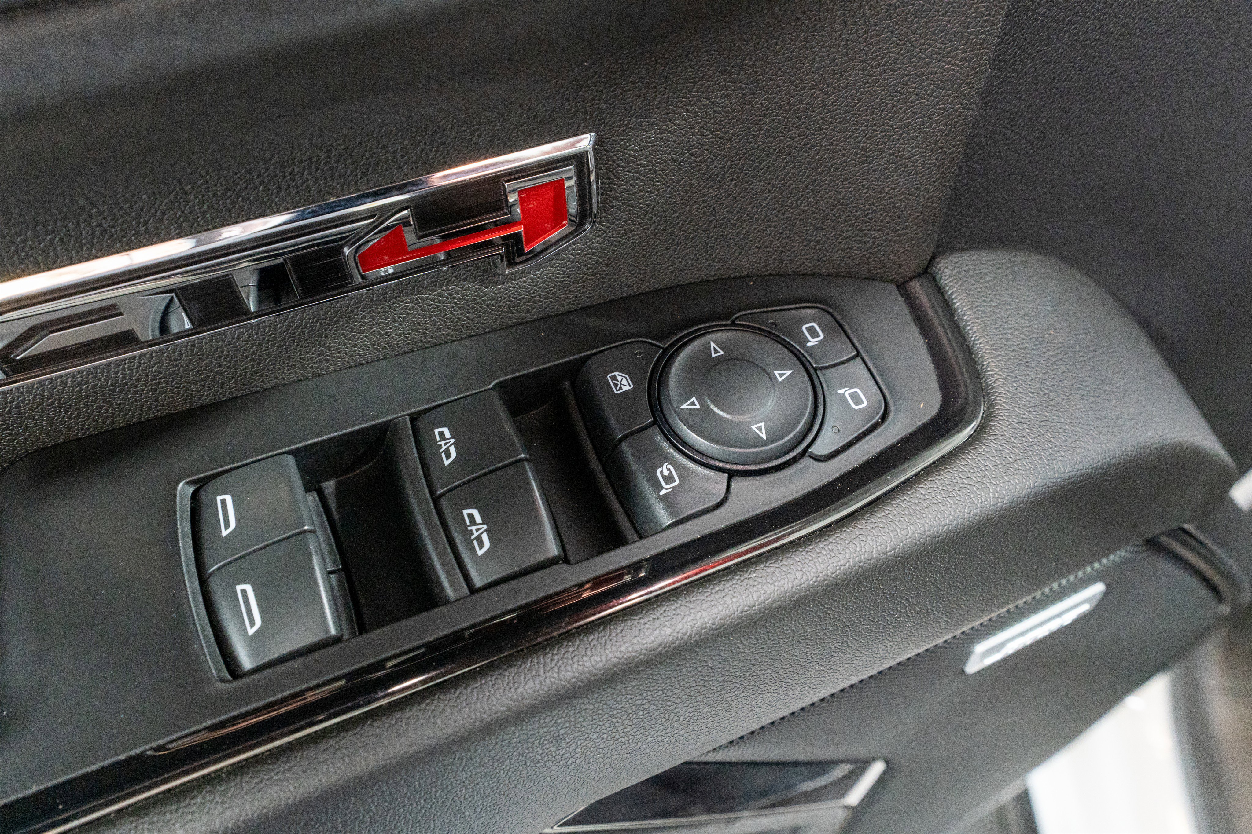 Used 2024 GMC Sierra 1500 AT4 w/ Technology Package image 17