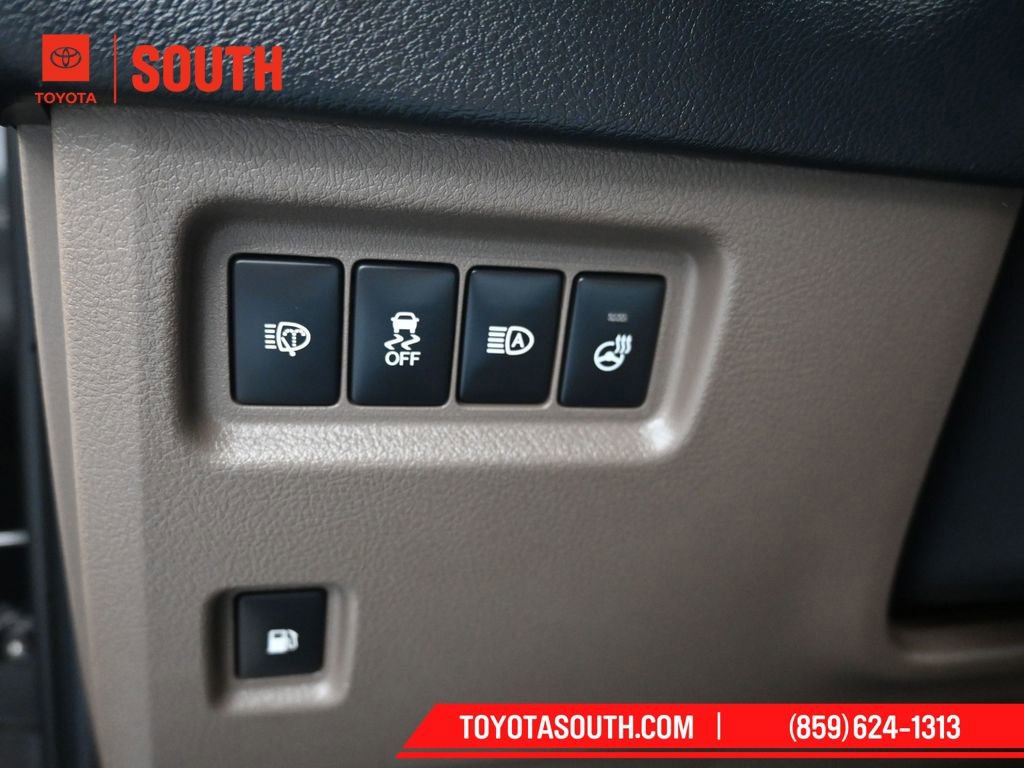 Used 2023 Lexus GX 460 Premium w/ Premium Package image 27