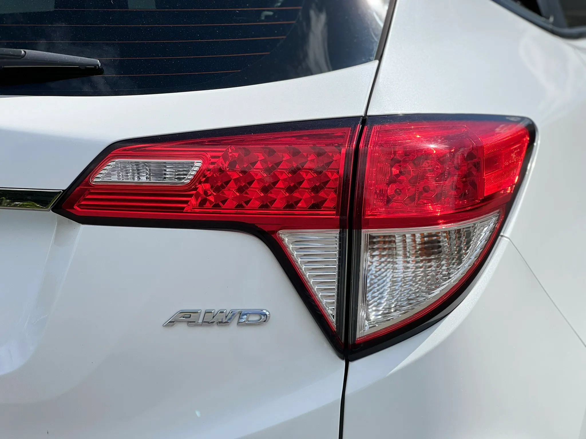 Used 2022 Honda HR-V LX image 11