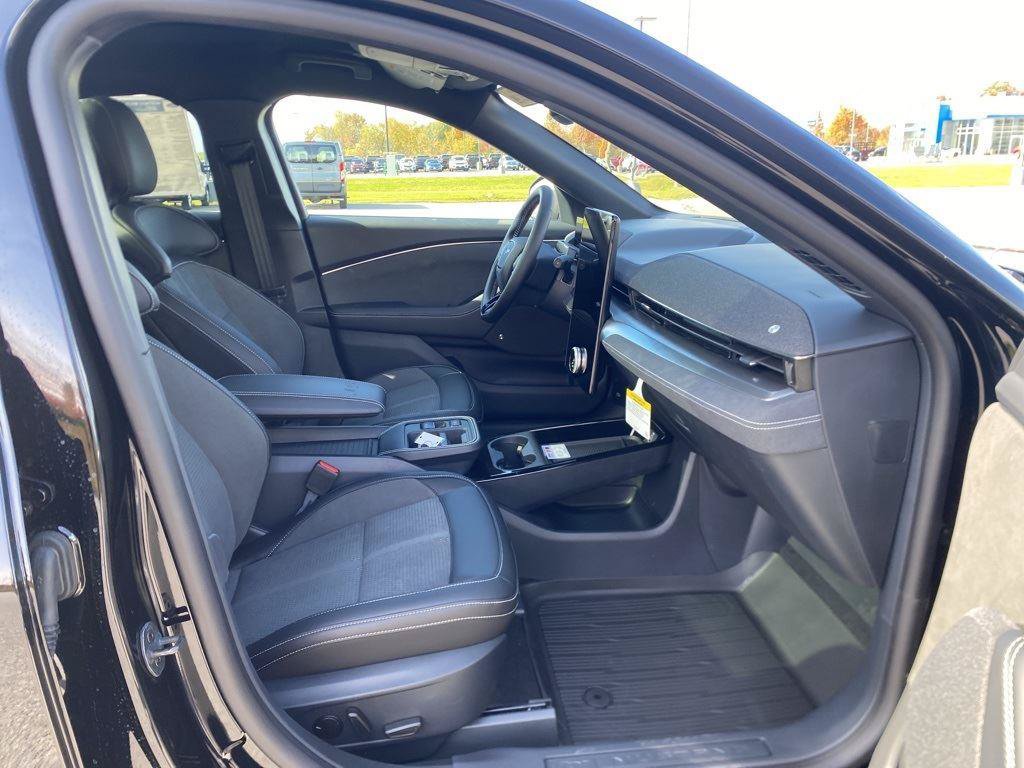 New 2025 Ford Mustang Mach-E GT w/ Interior Protection Package AWD/4WD image 33