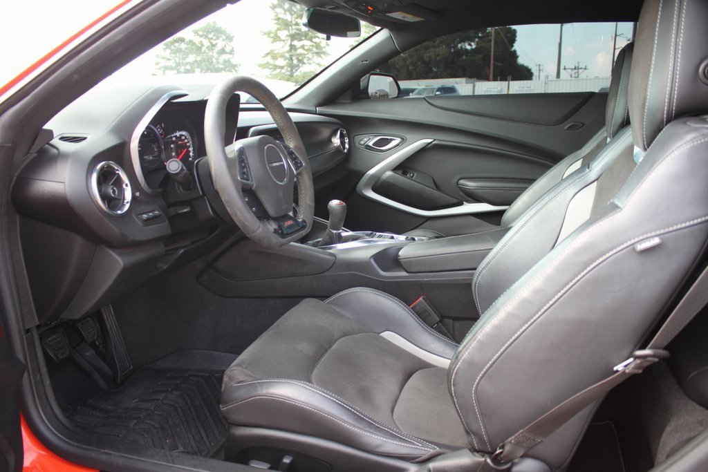 Used 2020 Chevrolet Camaro SS image 5