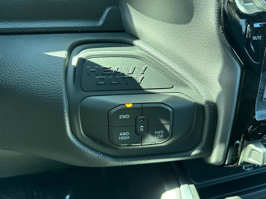 New 2026 RAM 2500 Big Horn AWD/4WD image 26