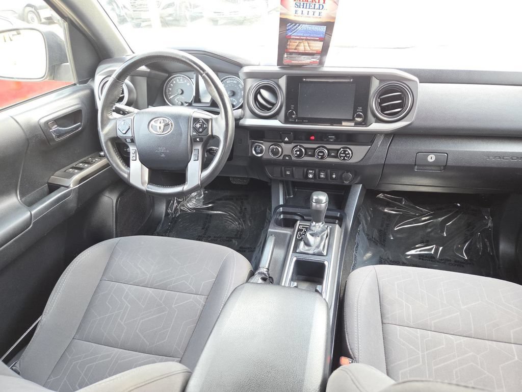 Used 2018 Toyota Tacoma TRD Off-Road AWD/4WD image 19