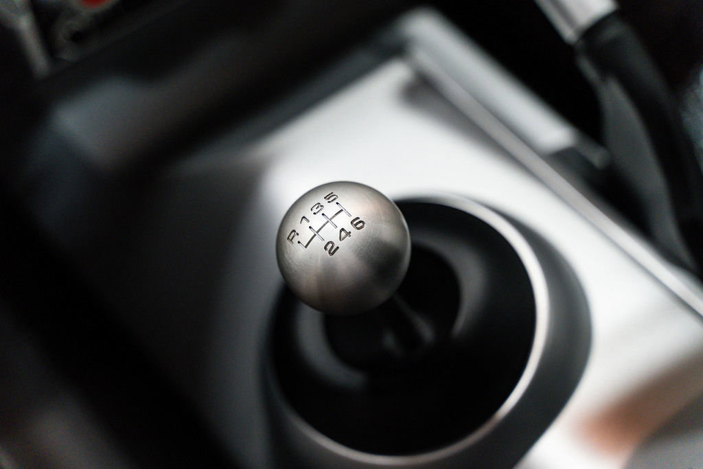Used 2006 Ford GT RWD image 99