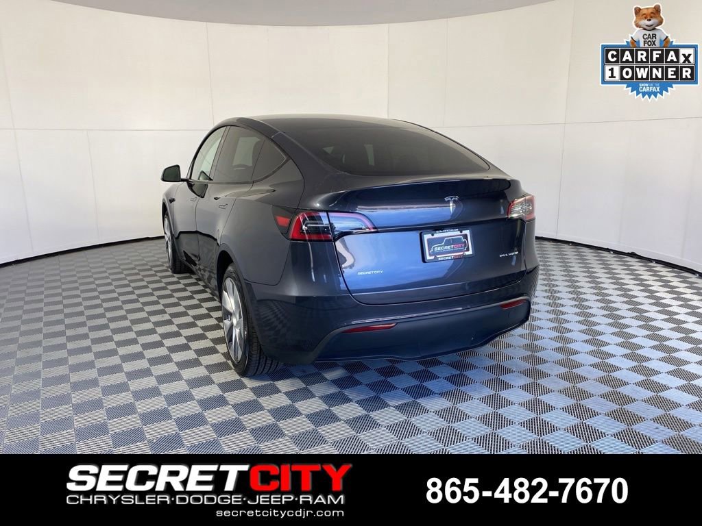 Used 2024 Tesla Model Y Long Range AWD/4WD image 5