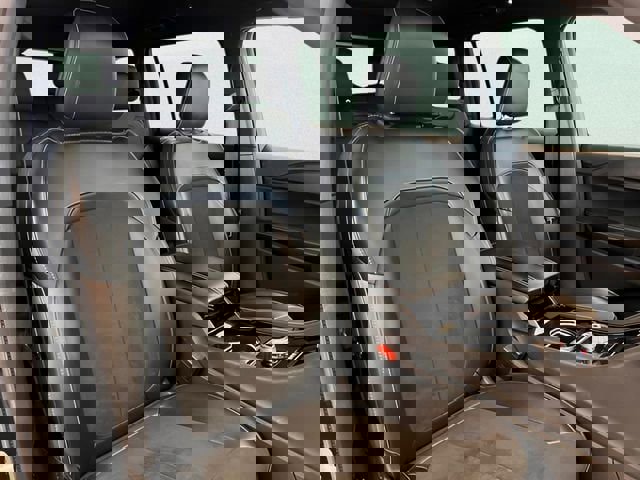 Used 2023 Jeep Grand Cherokee L Laredo image 19