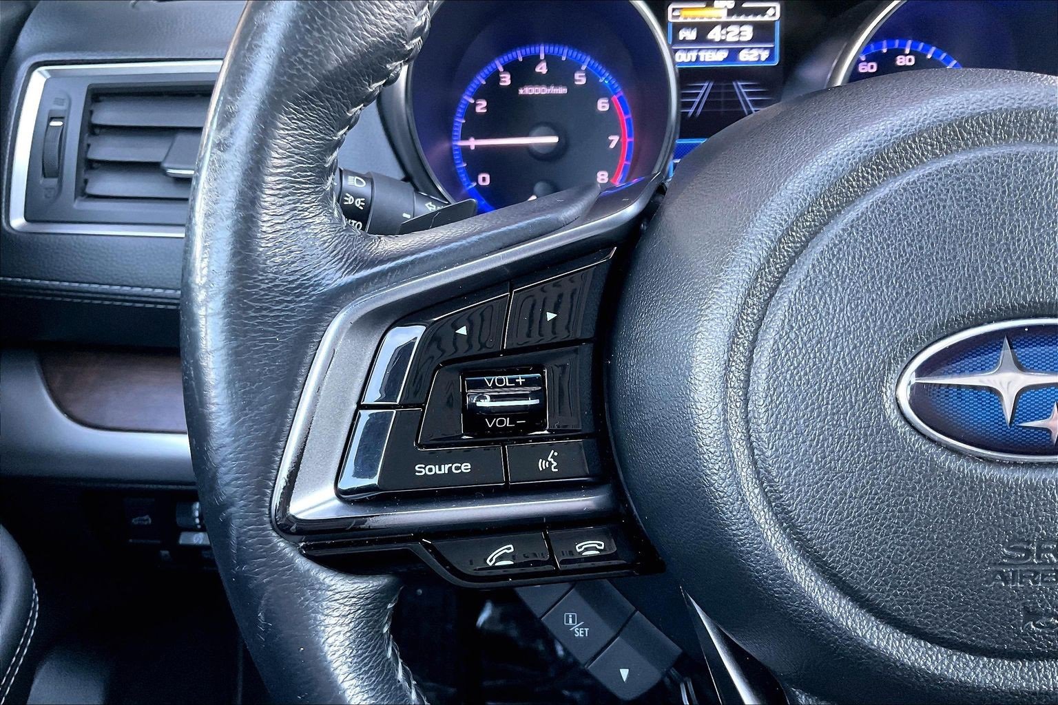 Used 2019 Subaru Outback 2.5i Limited w/ Popular Package #2 image 10