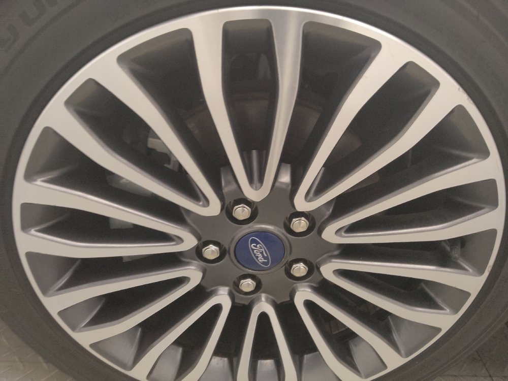 Used 2018 Ford Fusion SE w/ Fusion SE Technology Package FWD image 31