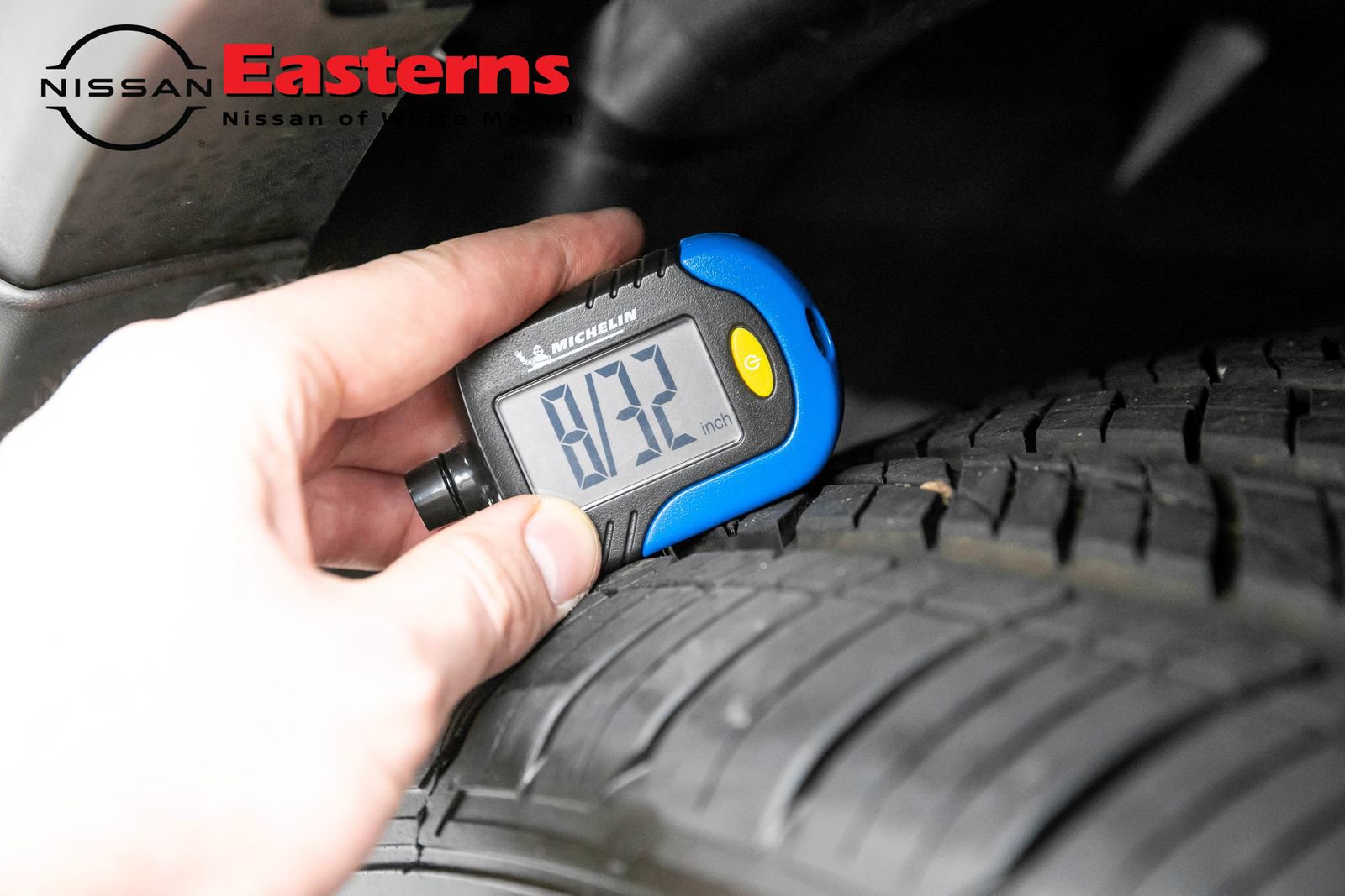 Used 2025 Nissan Pathfinder S image 37