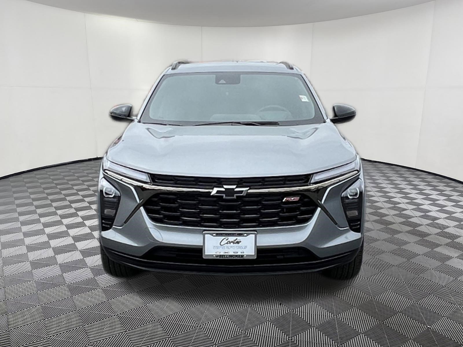 Used 2026 Chevrolet Trax RS w/ Driver Confidence Package FWD image 2