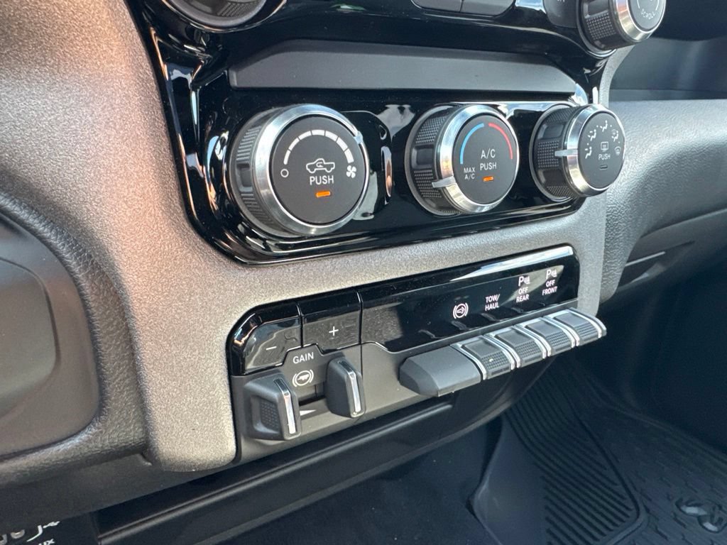 New 2026 RAM 2500 Tradesman AWD/4WD image 15