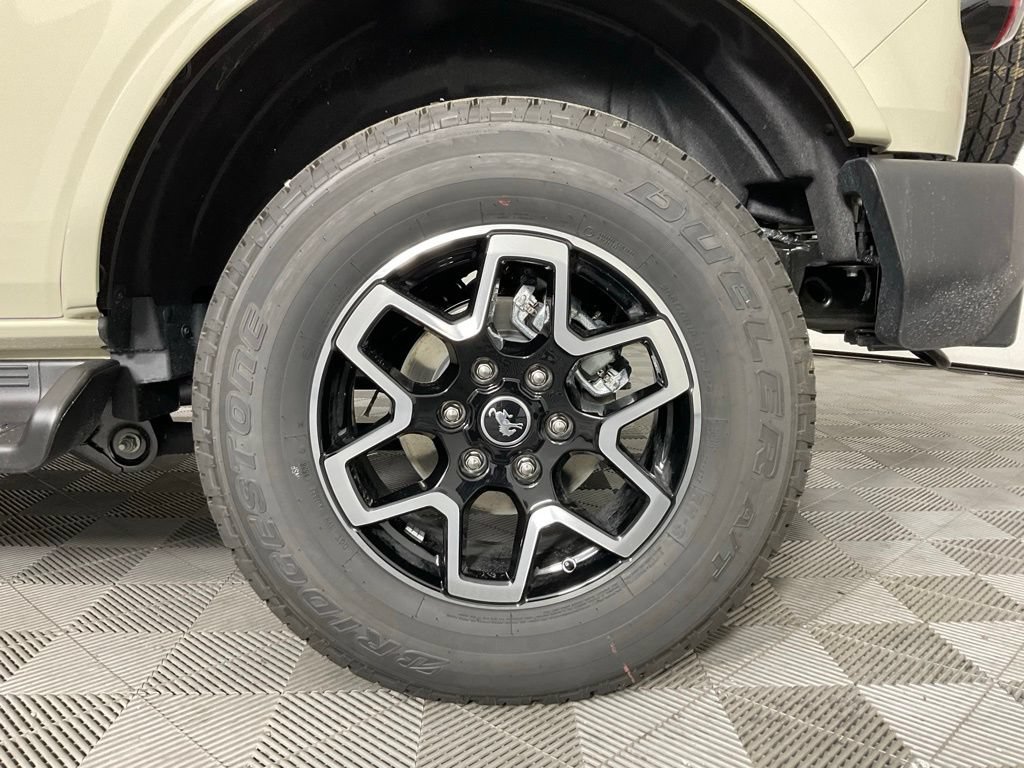 New 2026 Ford Bronco Outer Banks AWD/4WD image 10