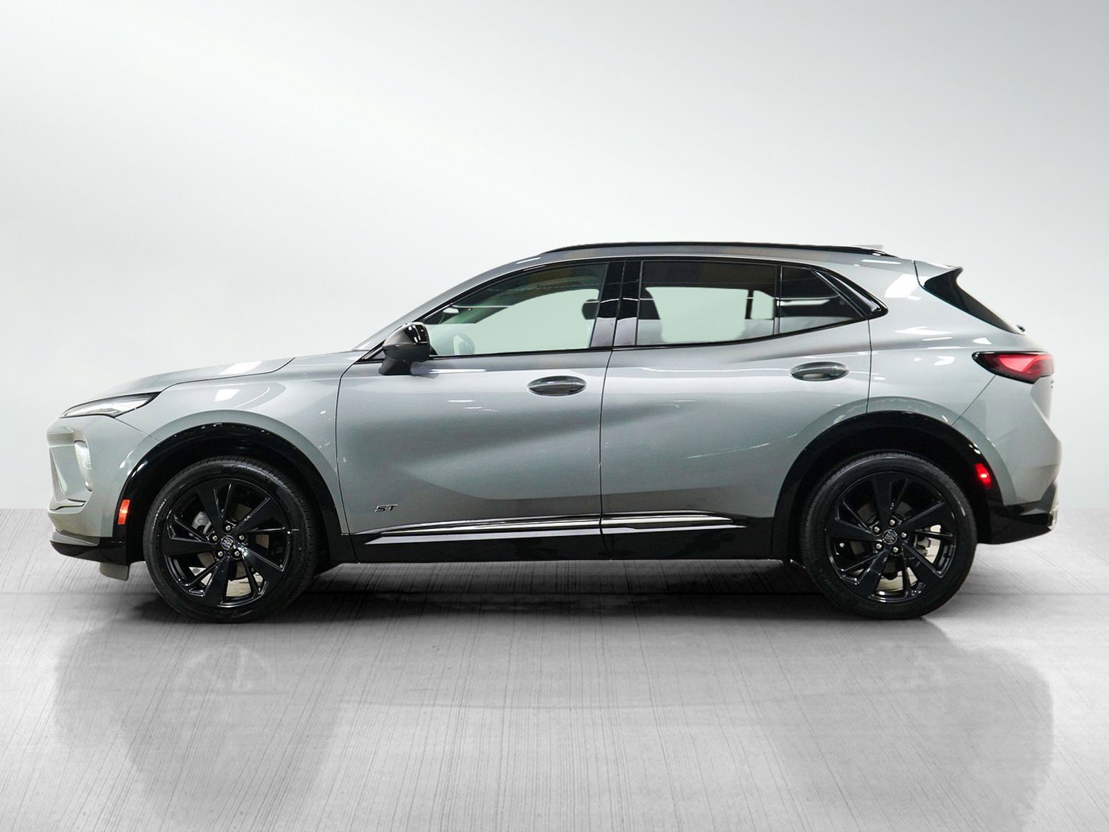 Used 2025 Buick Envision Sport Touring AWD/4WD image 2