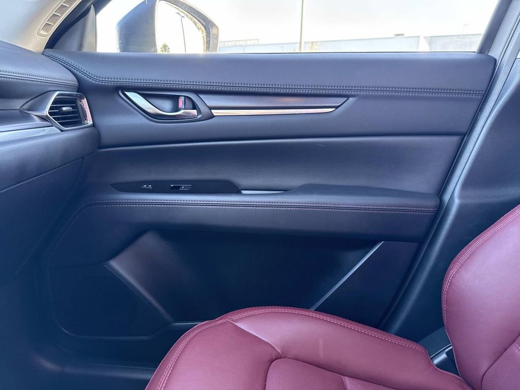 Certified 2022 MAZDA CX-5 Carbon Edition image 32