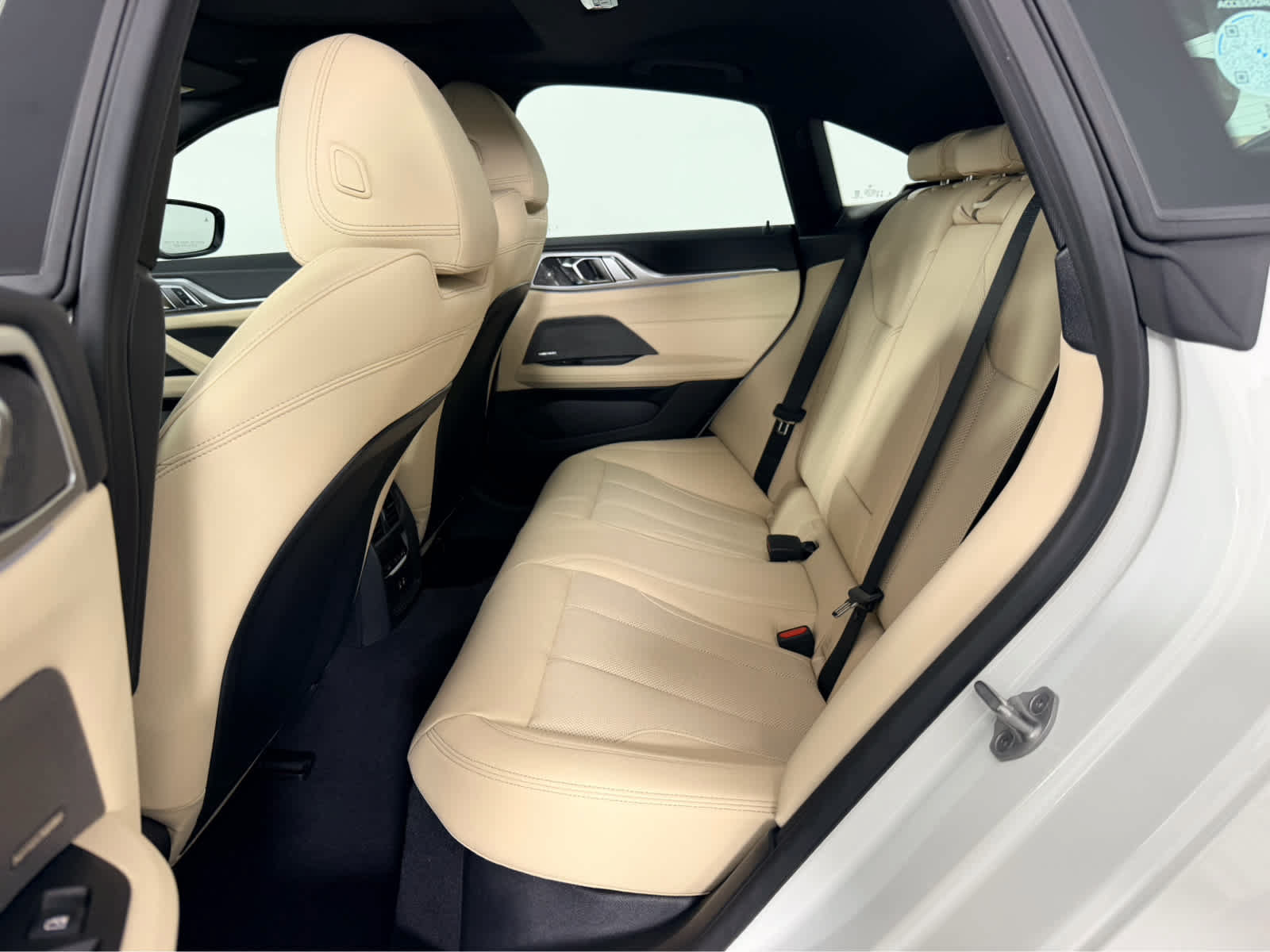 New 2026 BMW i4 eDrive40 w/ Premium Package RWD image 16