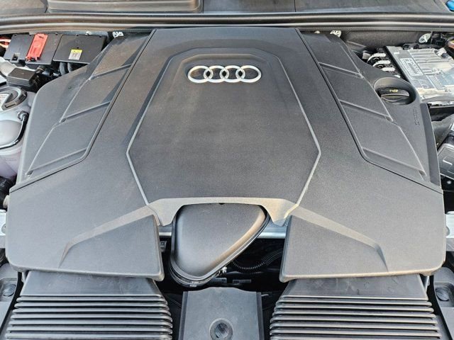 Certified 2025 Audi Q7 3.0T Prestige AWD/4WD image 24