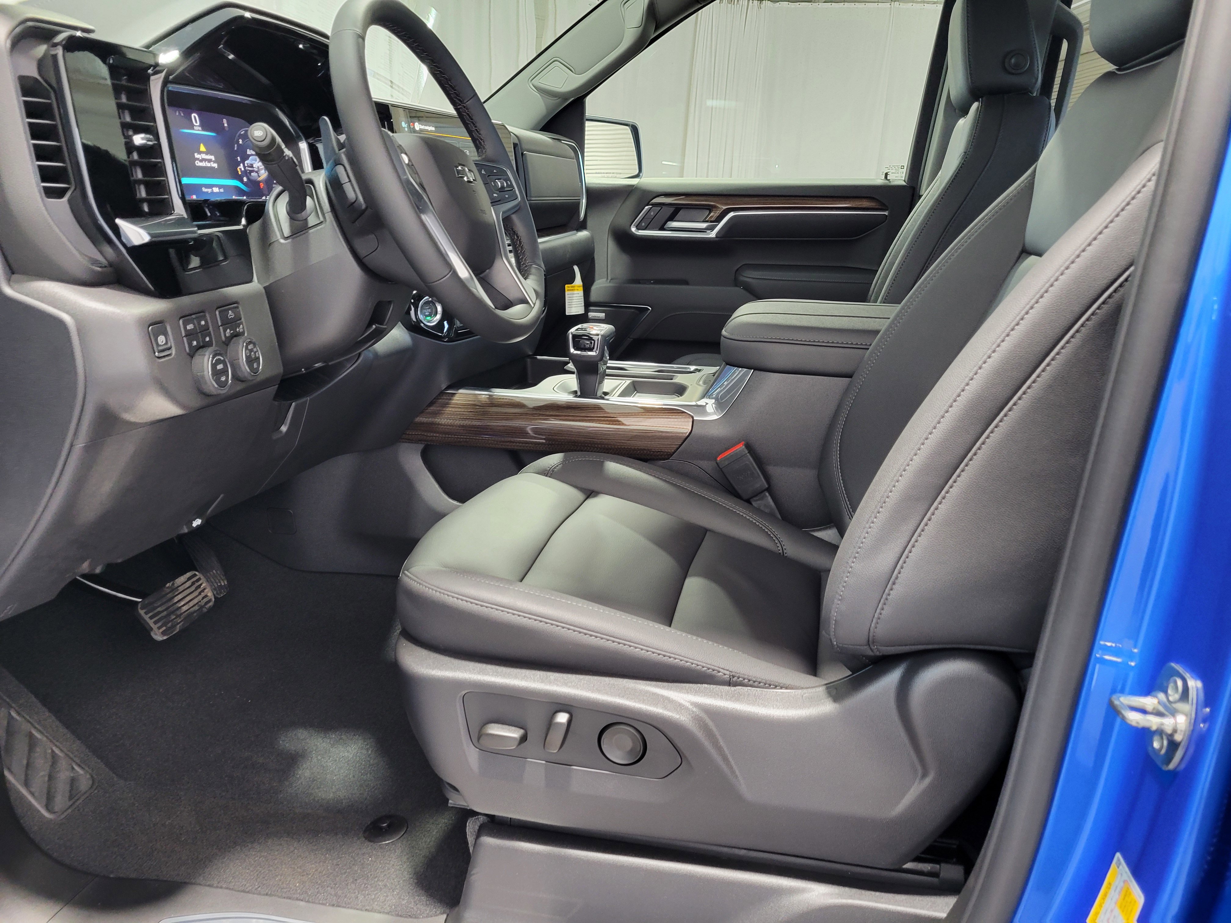 New 2026 Chevrolet Silverado 1500 LT Trail Boss w/ Convenience Package II image 36