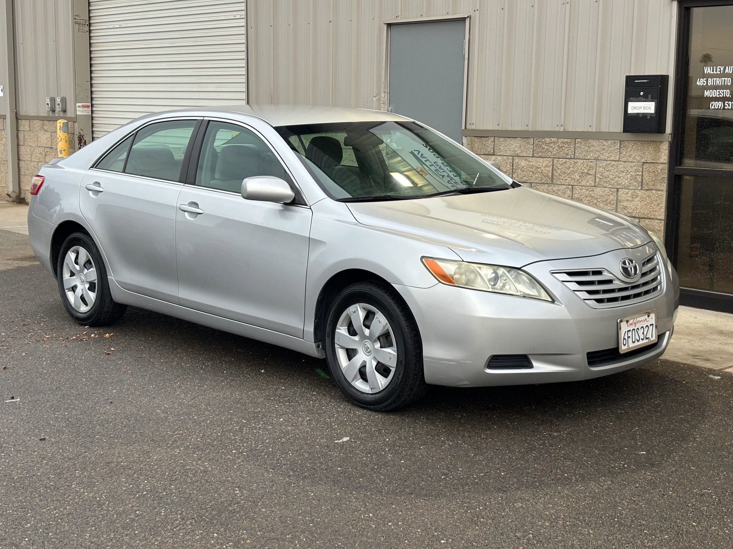 Used 2009 Toyota Camry LE image 1