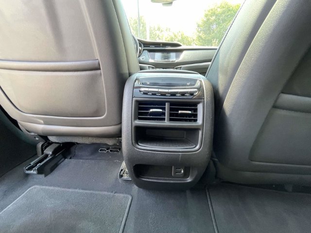 Used 2018 Cadillac XT5 Premium Luxury AWD/4WD image 18